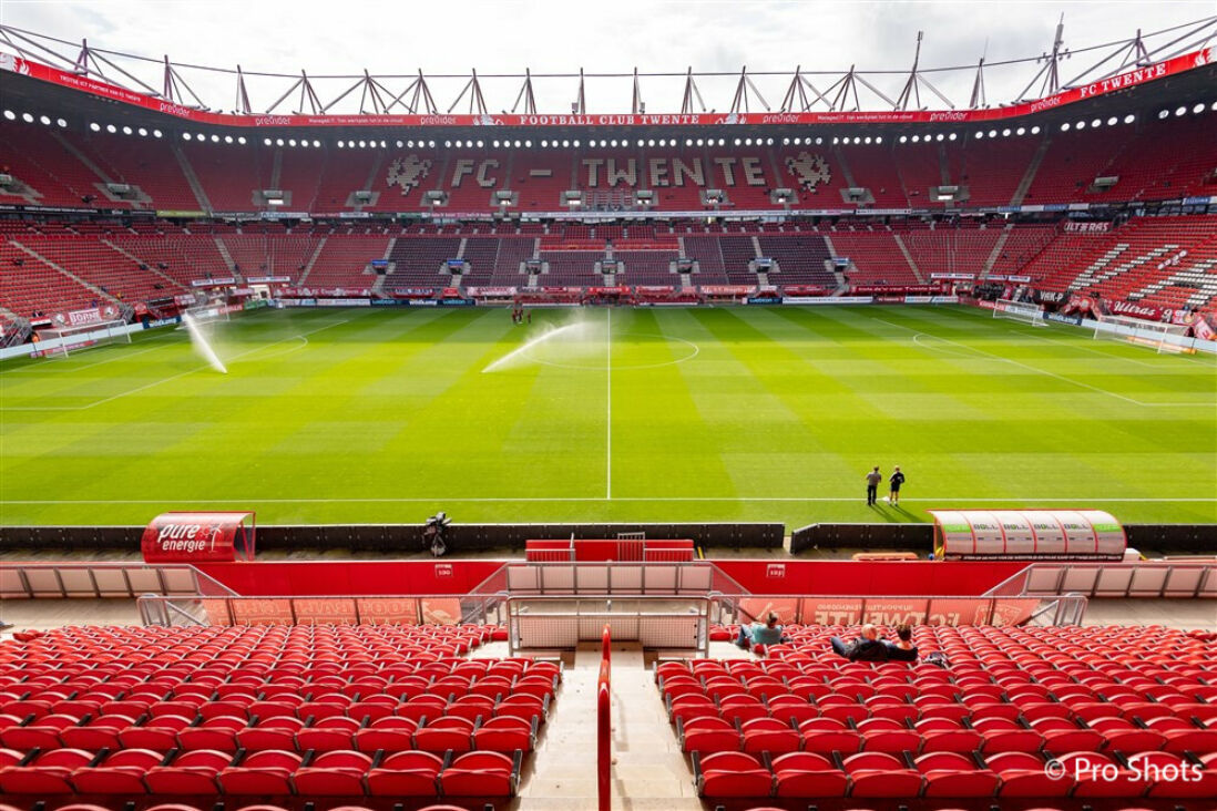grolschveste hoofdtribune.jpg