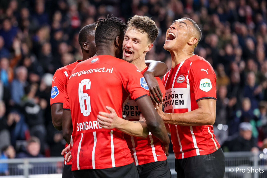 PSV juichen.jpg