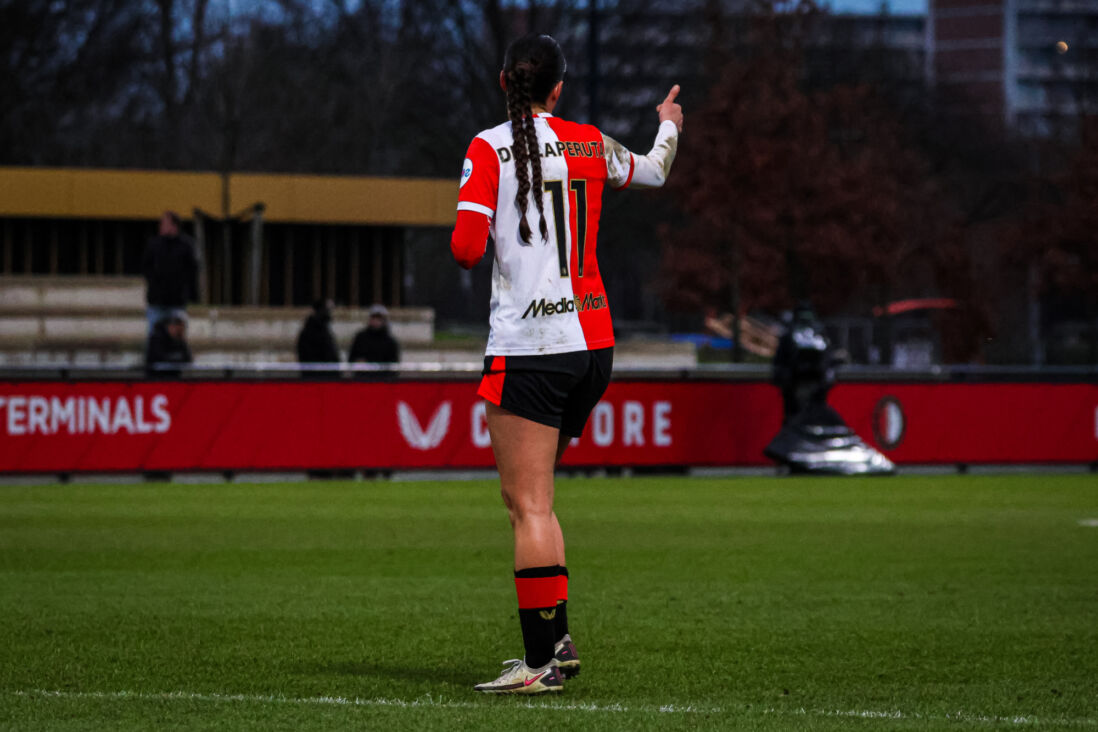 Victoria 'Tori' DellaPeruta