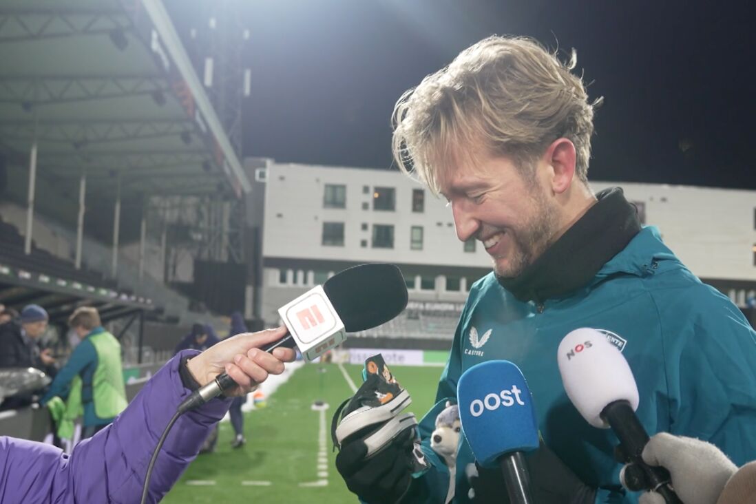 Michel Vlap overladen met cadeaus