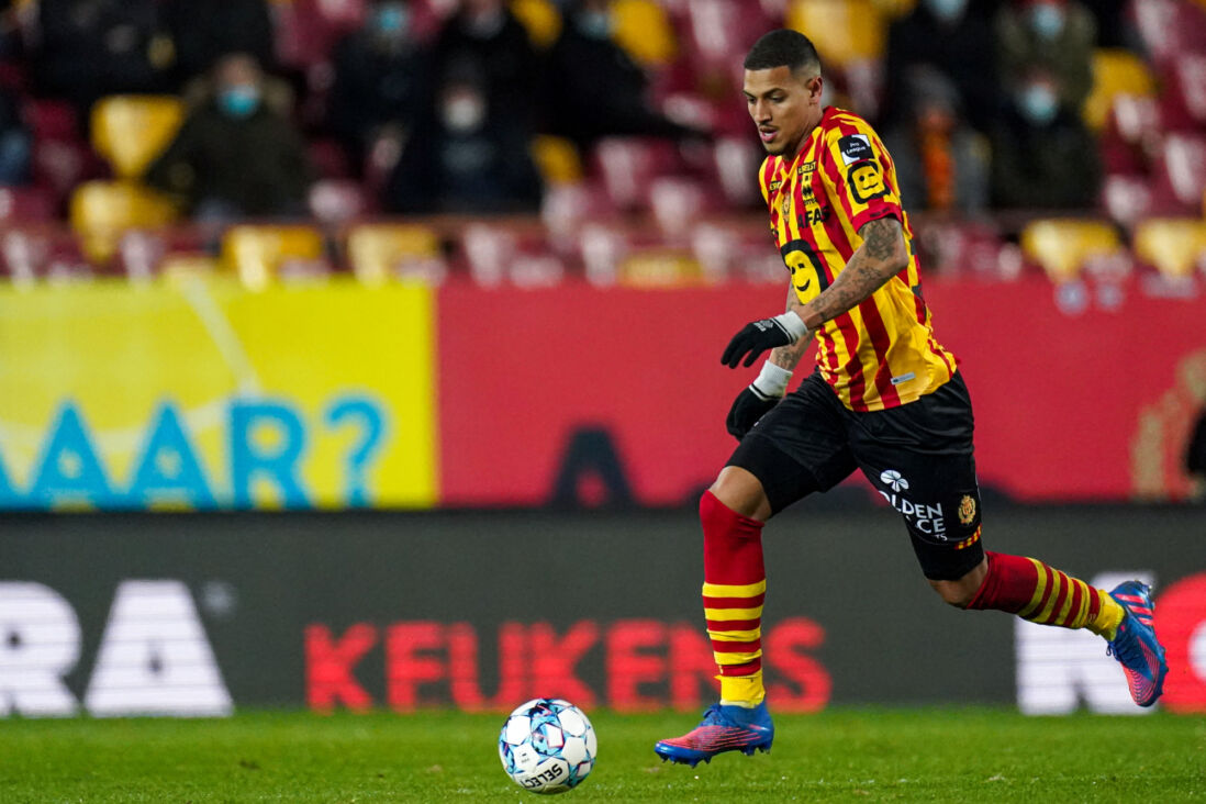 Vinicius Souza in actie voor KV Mechelen