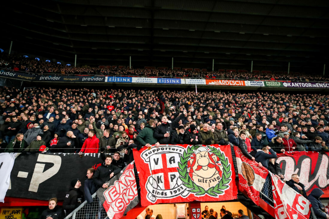 Supporters van FC Twente op Vak-P