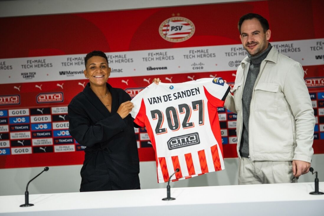 Shanice van de Sanden tekent bij PSV, rechts Marco Knirsch