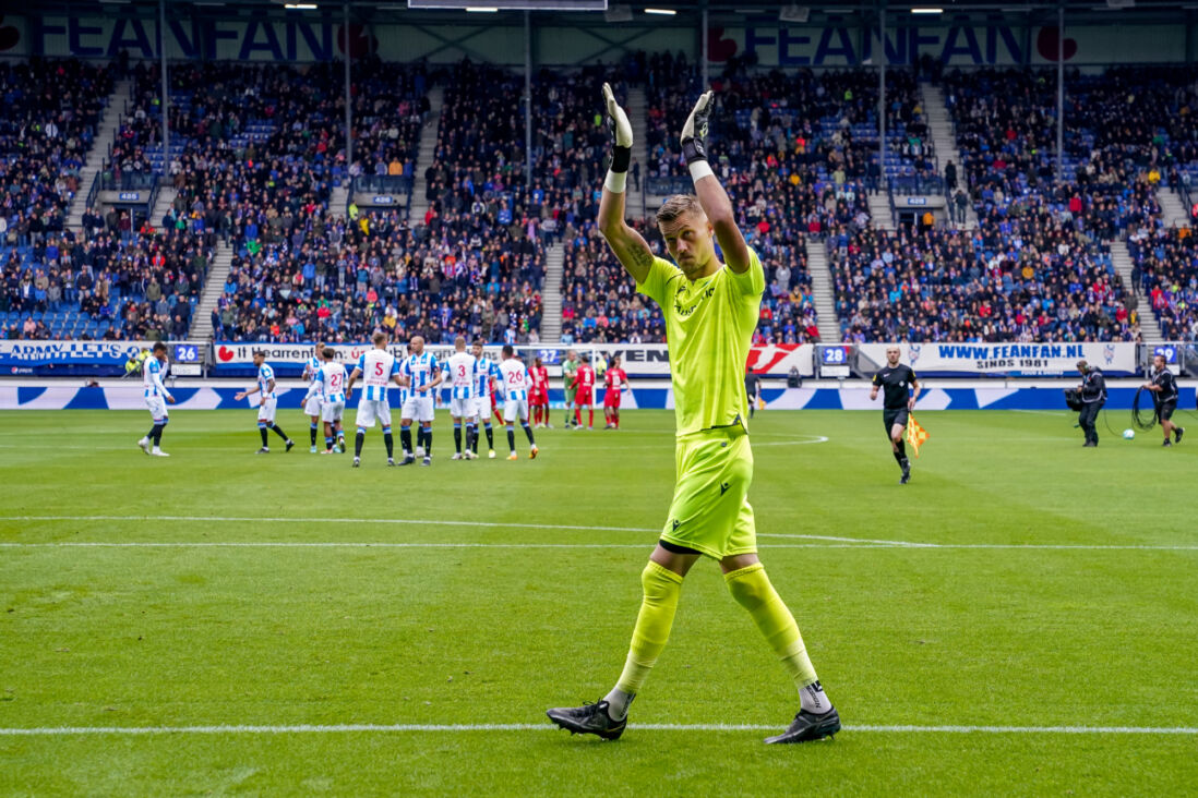 Andries Noppert bedankt de fans van SC Heerenveen
