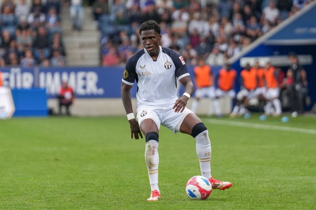 Jahnoah Markelo in actie voor FC Zürich