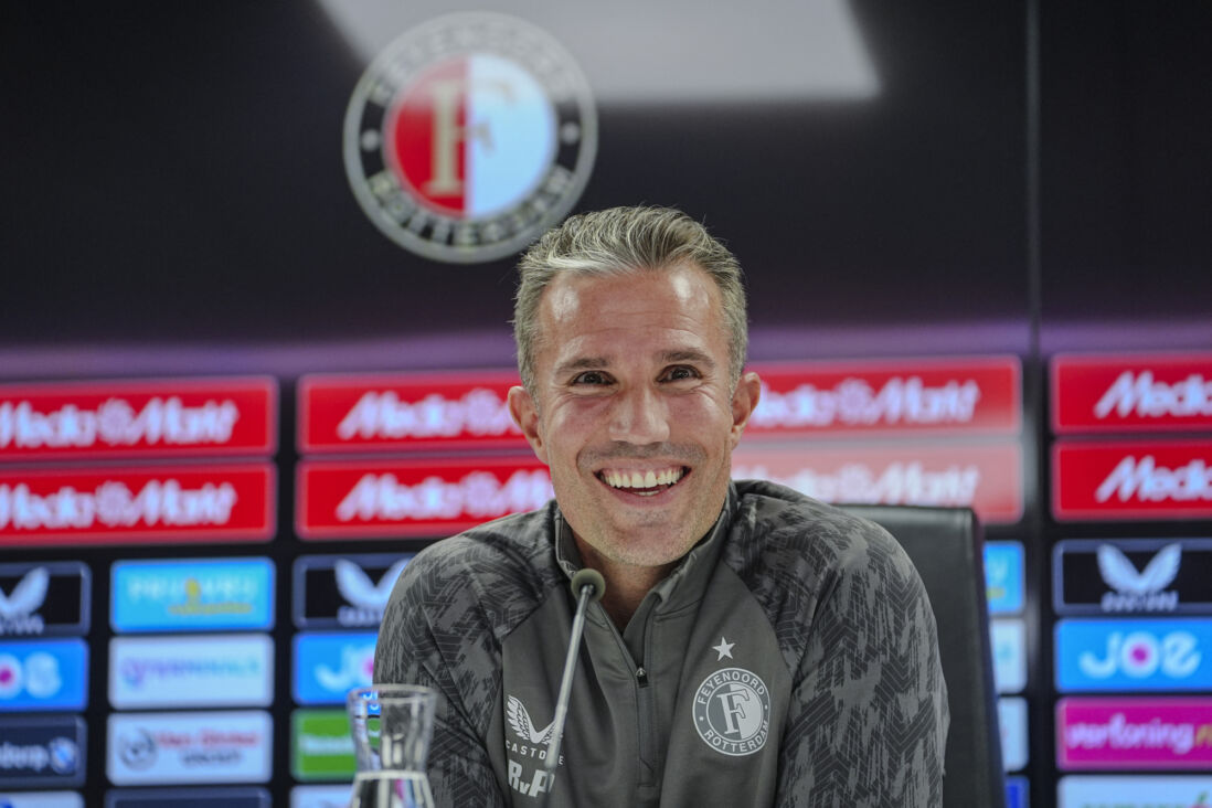 Robin van Persie op de persconferentie