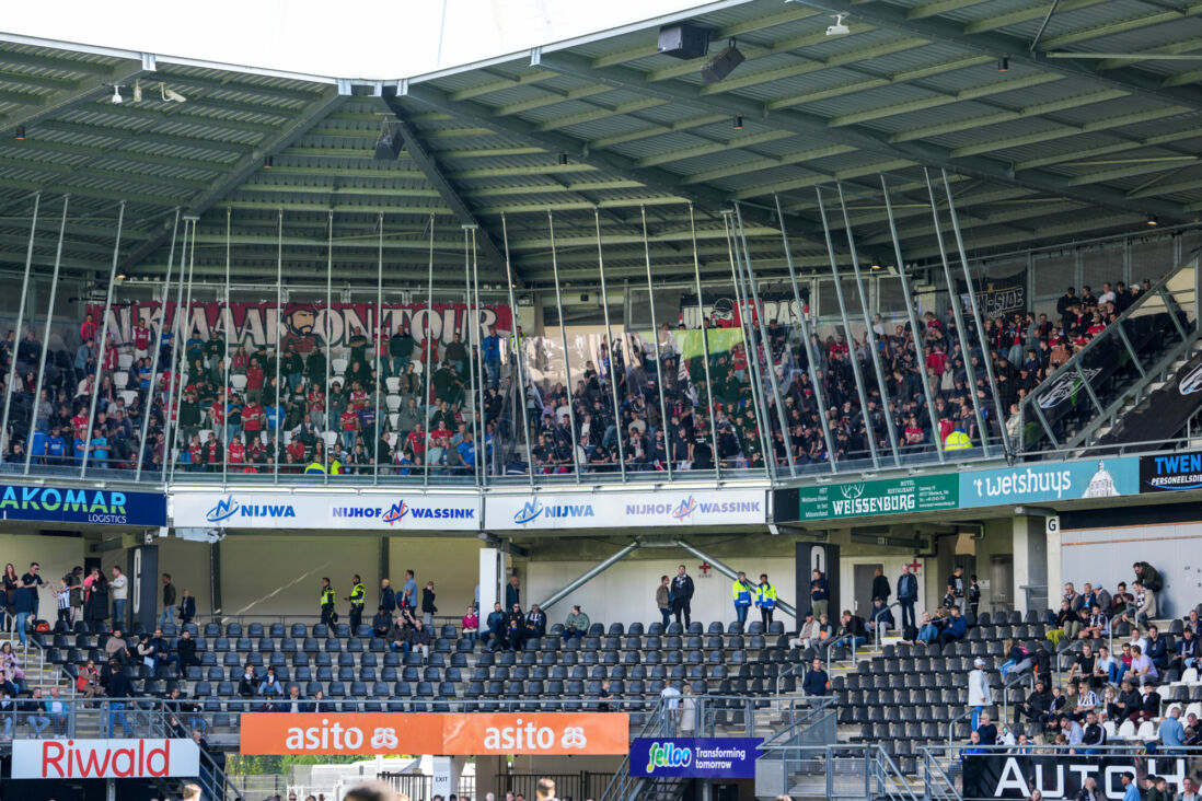 Het uitvak in het Asito Stadion