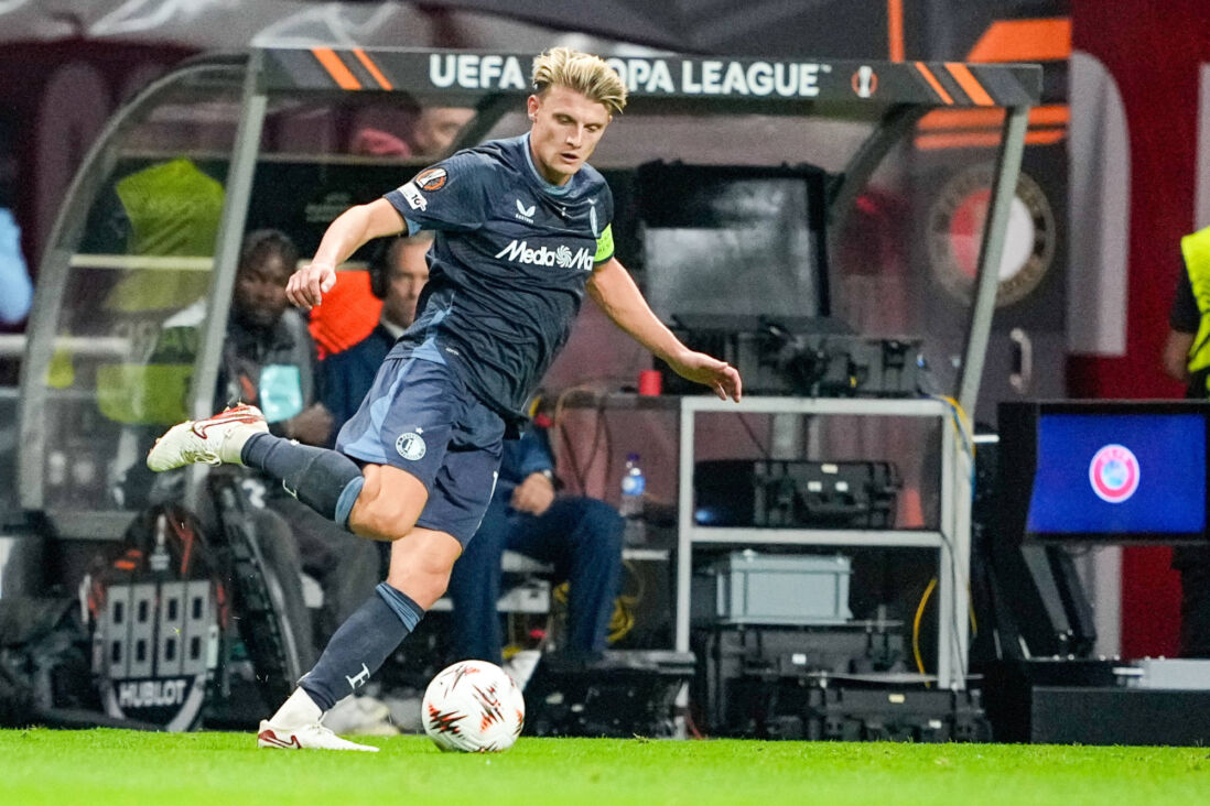 Sem Steijn aan de bal