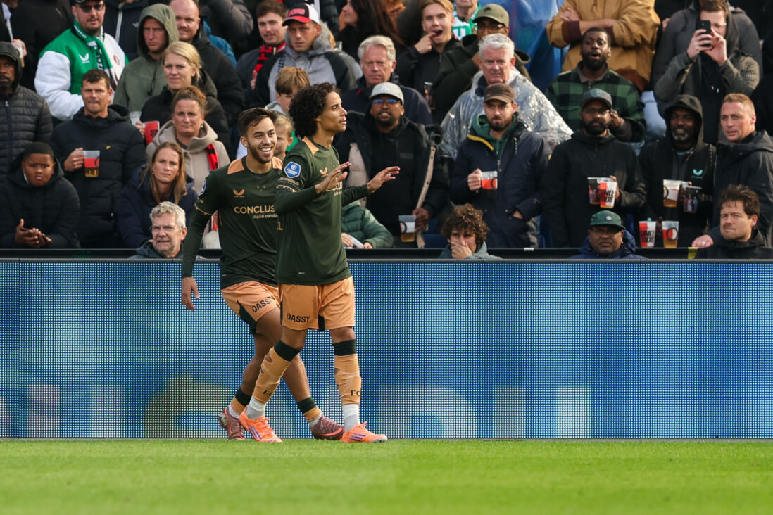 Gjivai Zechiël juicht niet na zijn goal tegen Feyenoord