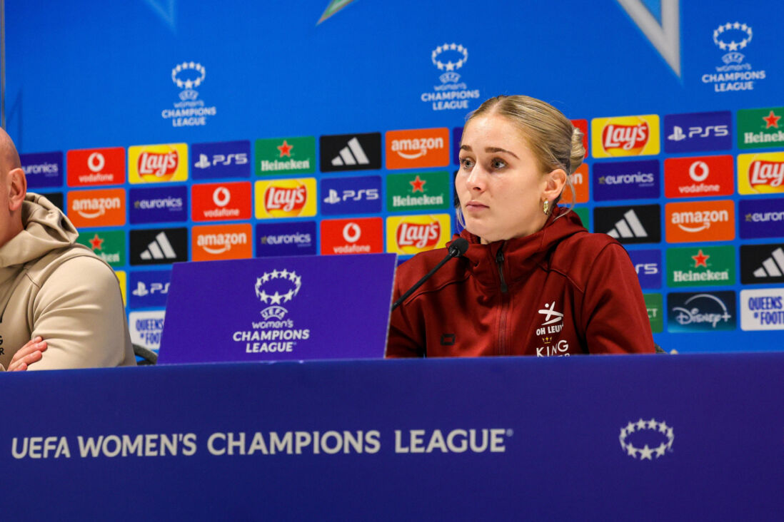 Kim Everaerts op de persconferentie