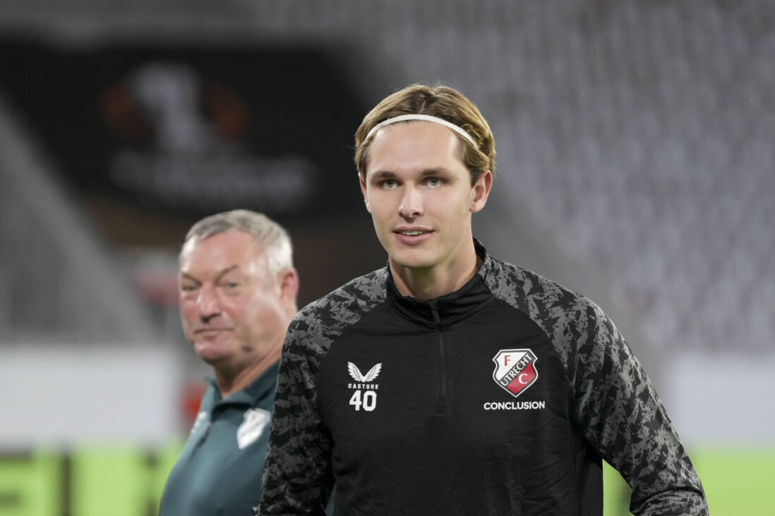 Matisse Didden met in de achtergrond Ron Jans