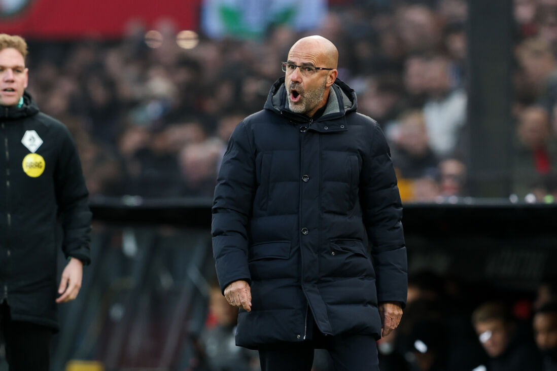 Peter Bosz tijdens Feyenoord - PSV