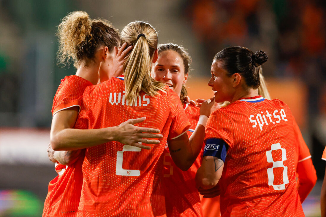 De OranjeLeeuwinnen juichen