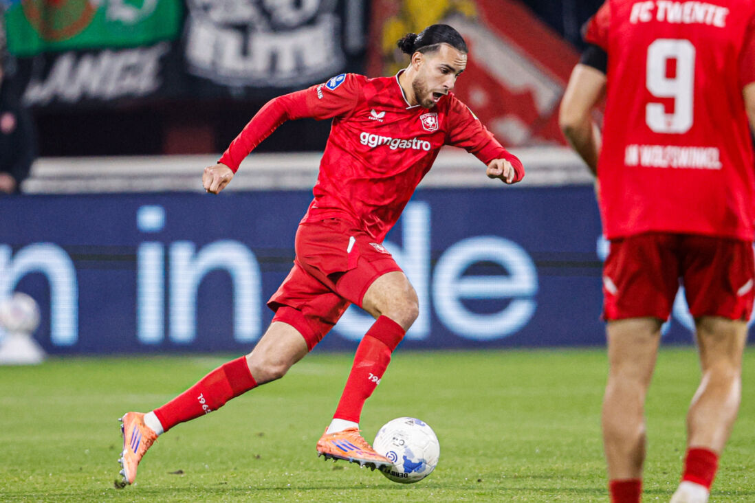 Ramiz Zerrouki aan de bal