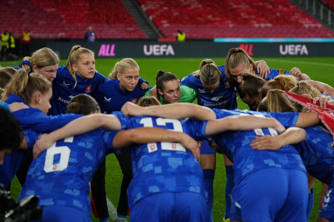 De speelsters van FC Twente