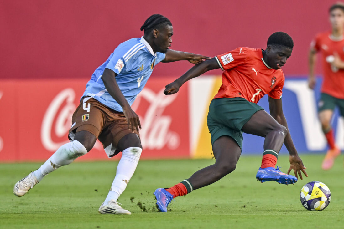 Jorthy Mokio in actie voor België O17