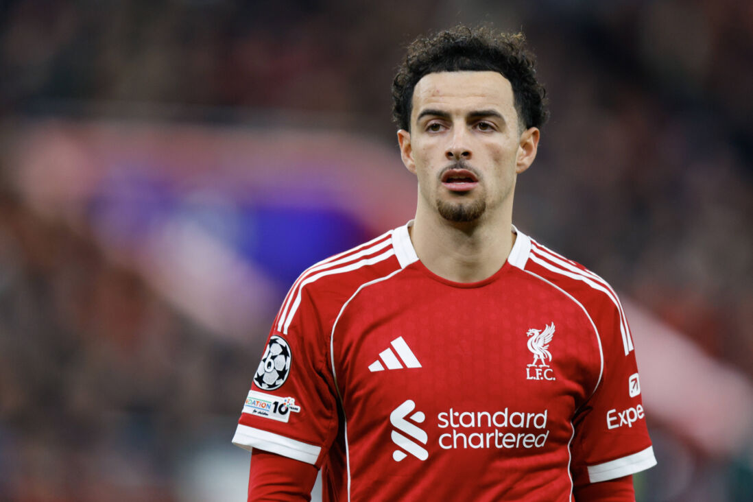 Curtis Jones tegen PSV