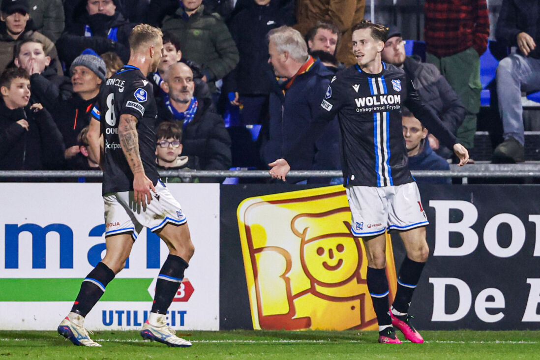 Luuk Brouwers en Ringo Meerveld juichen