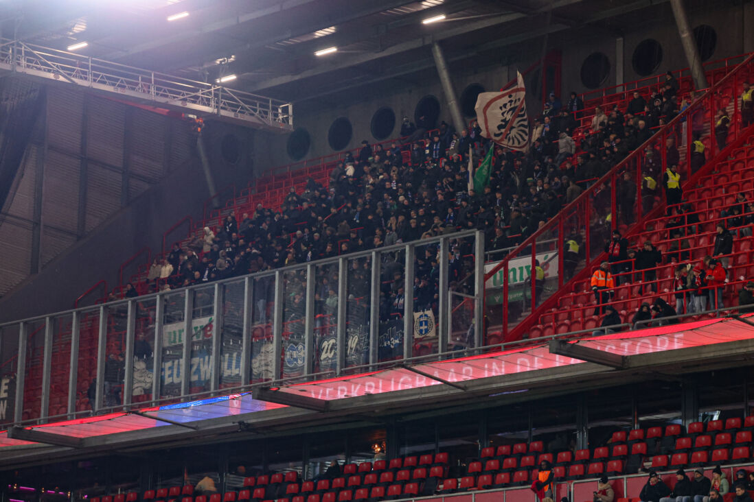 Het uitvak met PEC Zwolle-supporters bij FC Twente