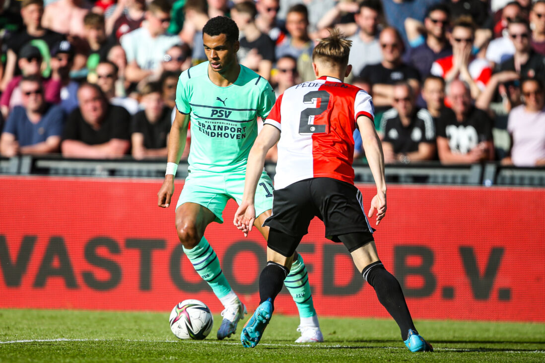 Cody Gakpo tegen Feyenoord