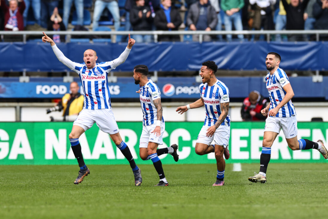 Ontlading bij Sven van Beek na zijn doelpunt