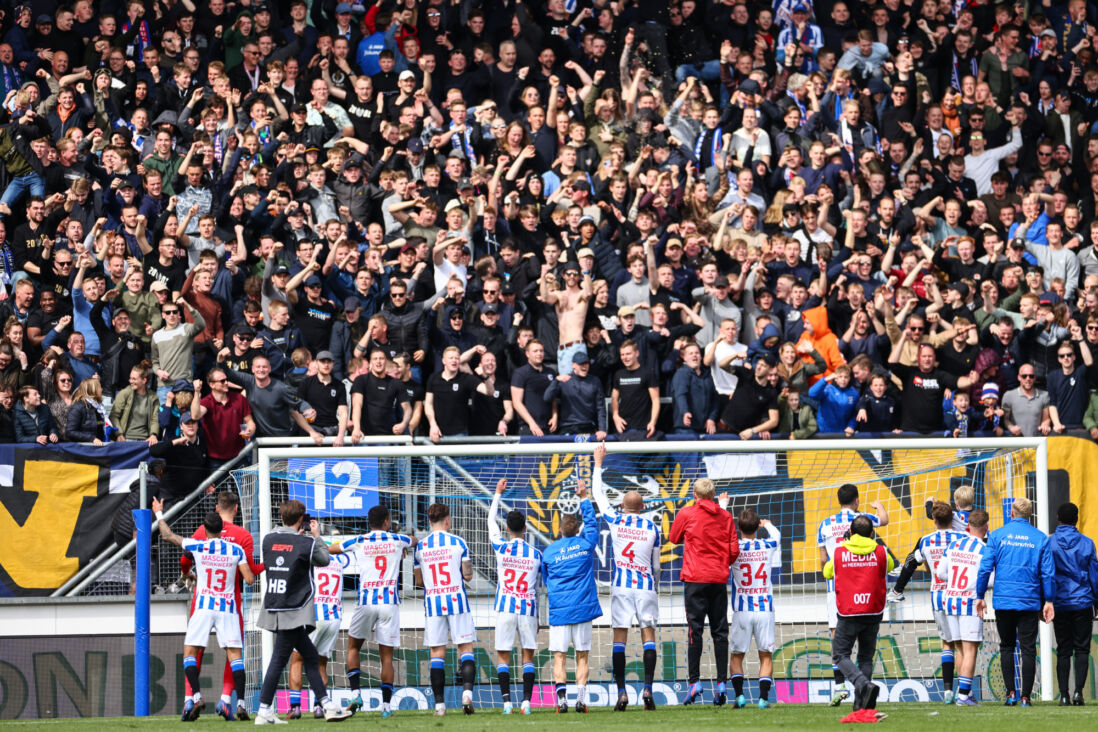 SC Heerenveen viert feest