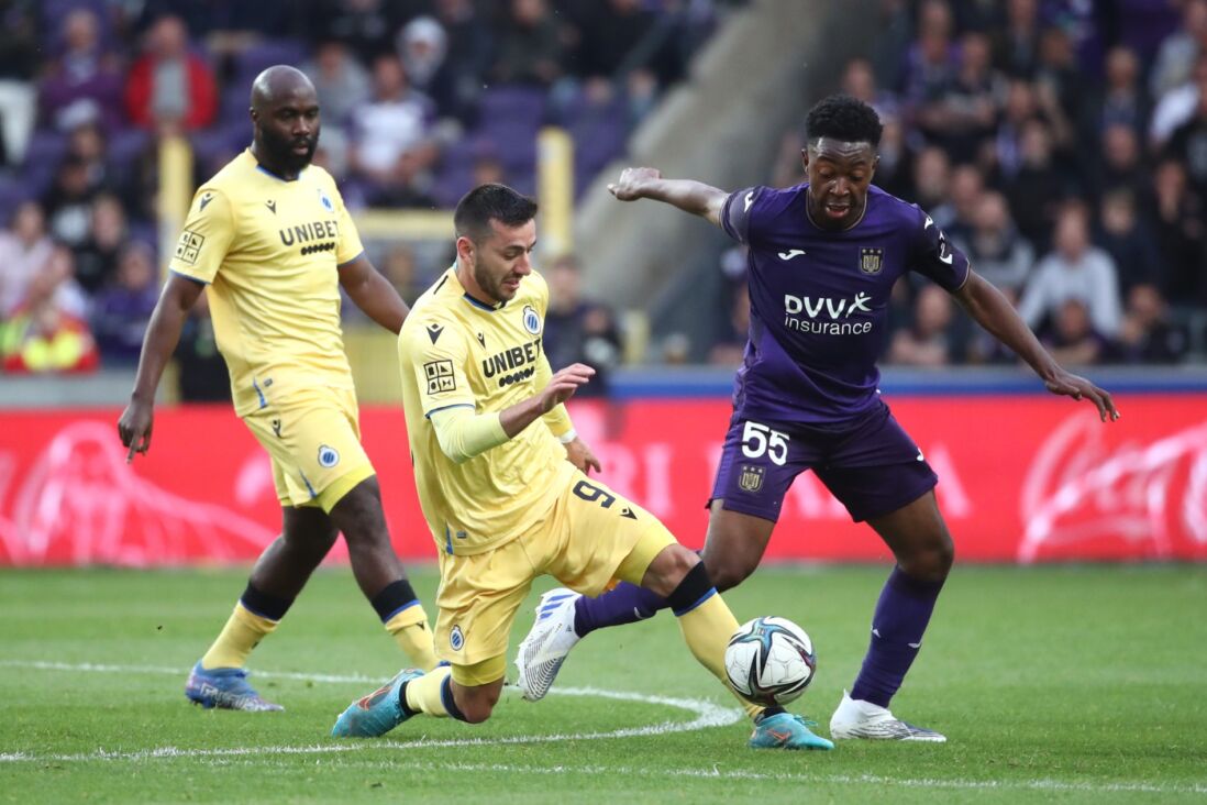 Duel tijdens Anderlecht - Club Brugge