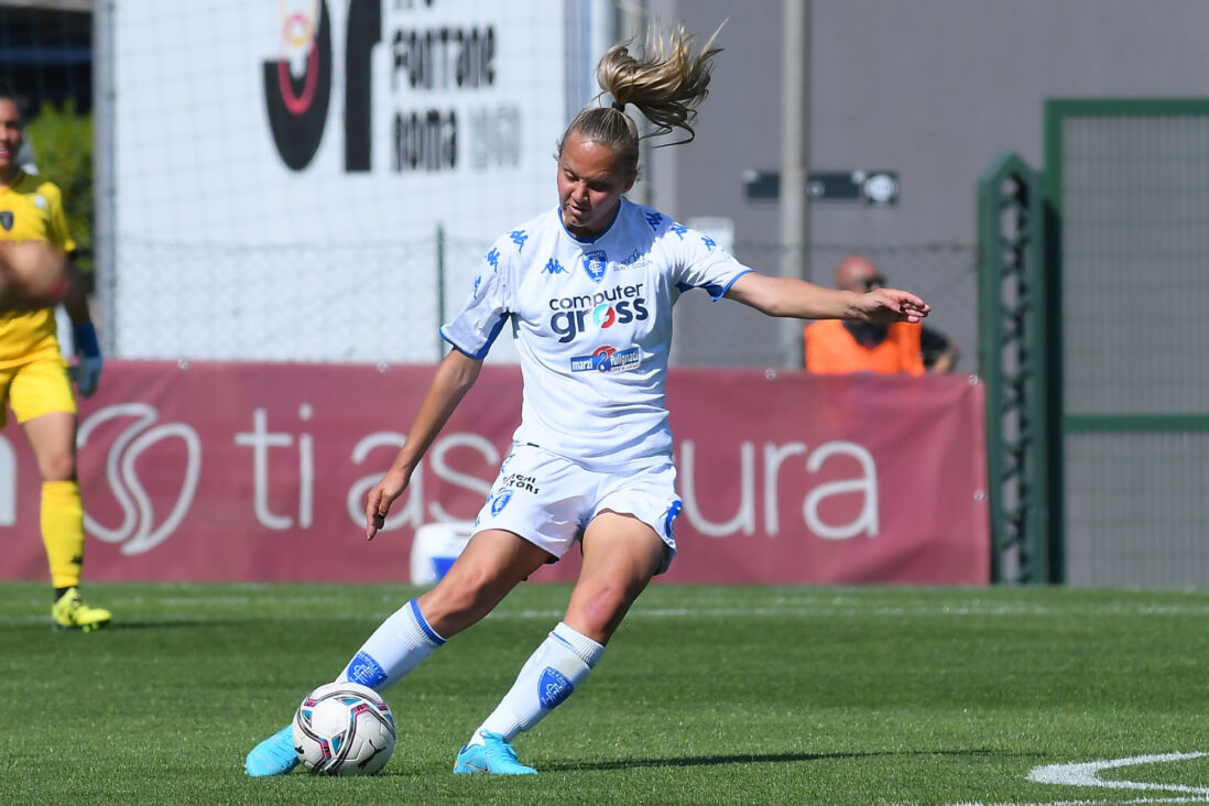 Anna Knol in actie namens Empoli
