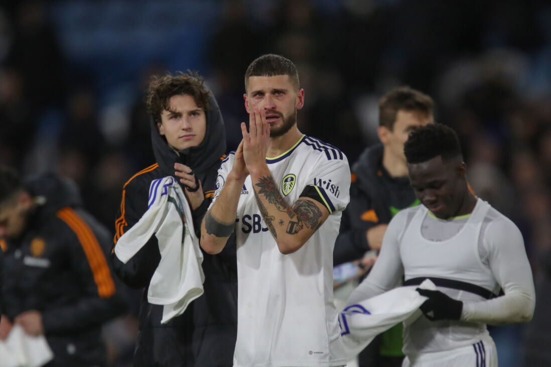 Mateusz Klich neemt met tranen in zijn ogen afscheid