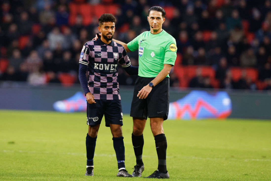 Serdar Gözübüyük en Tesfaldet Tekie