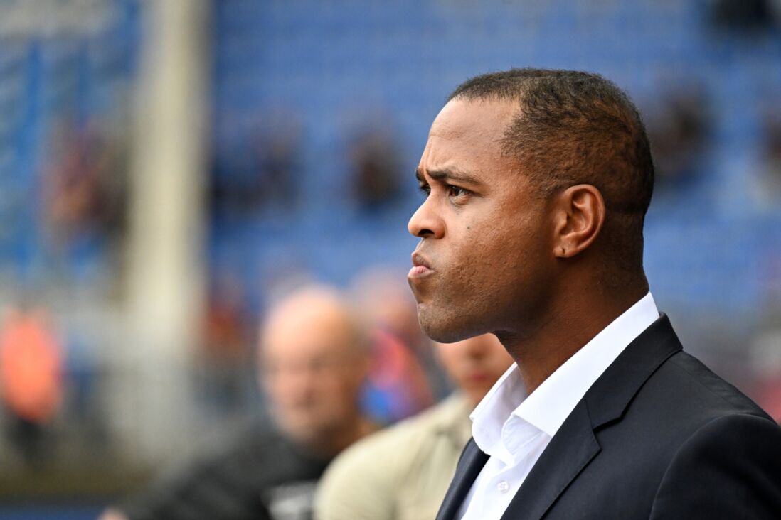 Patrick Kluivert baalt