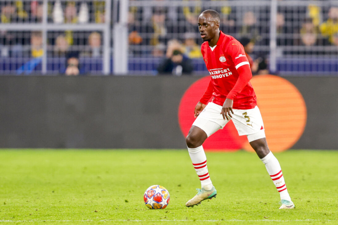 Jordan Teze tegen Borussia Dortmund