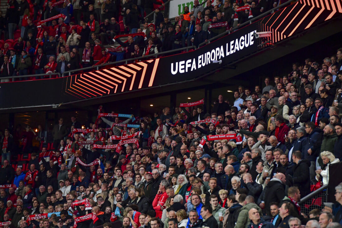 Supporters van FC Twente tijdens het Europa League-duel met Lazio