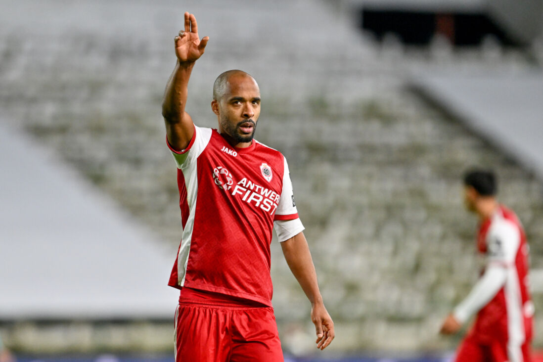 Denis Odoi namens Royal Antwerp