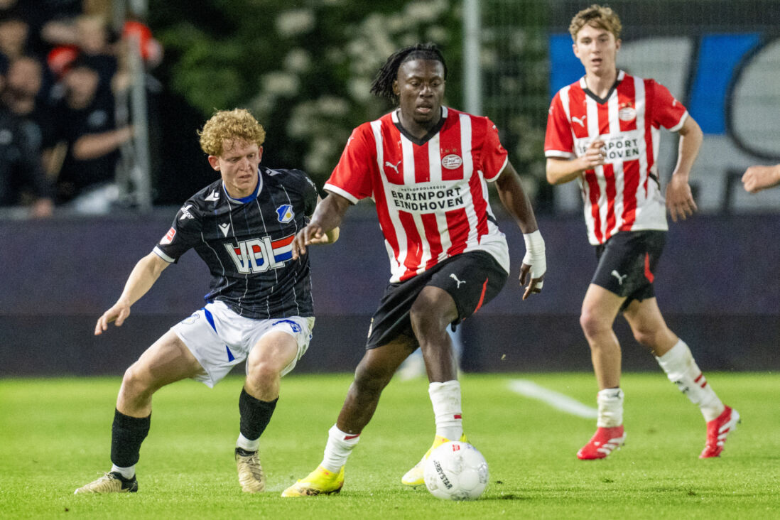 Johan Bakayoko namens Jong PSV