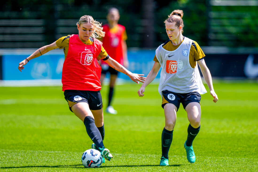 Jill Roord en Veerle Buurman