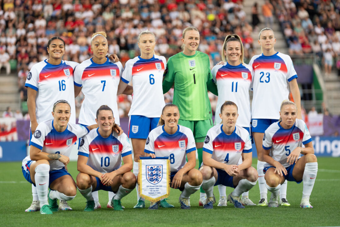 Het elftal van Engeland voorafgaand aan het duel met Wales
