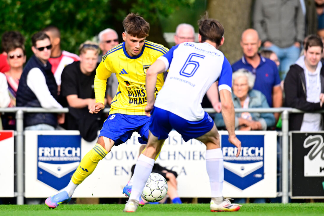 Iwan Henstra in actie voor SC Cambuur