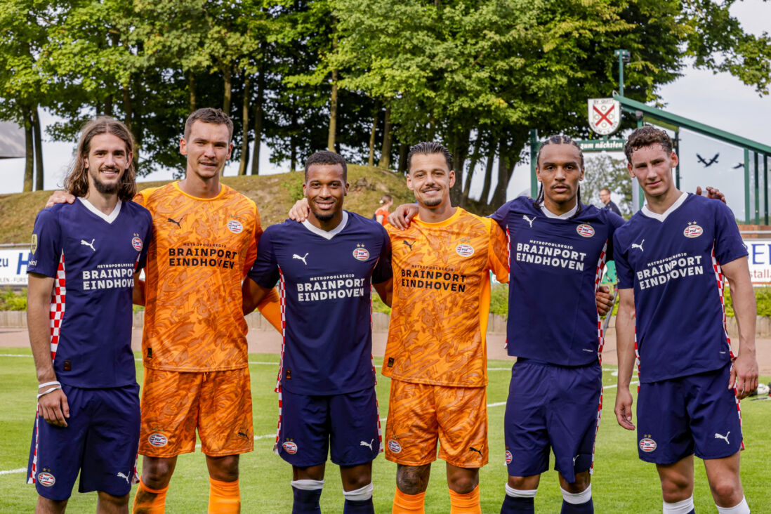 PSV-aanwinsten Yarek Gasiorowski, Matej Kovar, Alassane Pléa, Nick Olij, Kiliann Sildillia en Ruben van Bommel