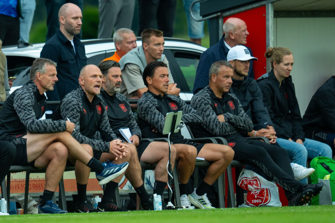 Joseph Oosting, Dominique Scholten erachter en Jan Streuer rechts