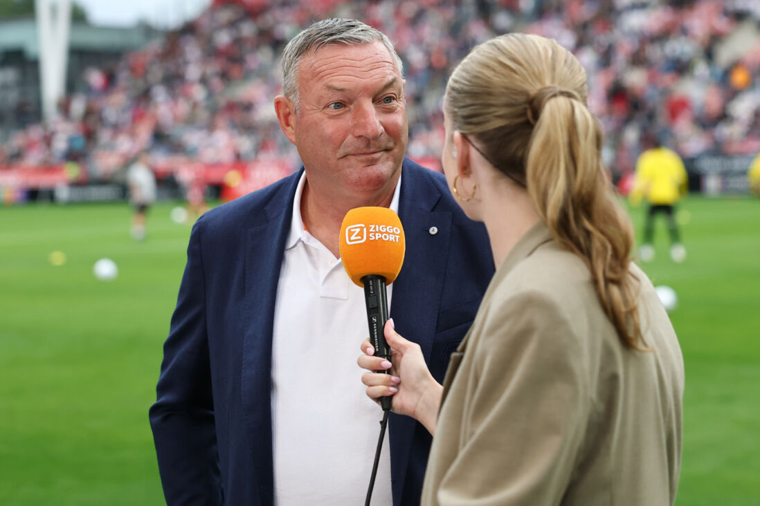 Ron Jans tegenover Ziggo Sport