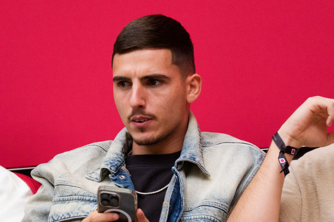 Oscar Gloukh in de Johan Cruijff ArenA