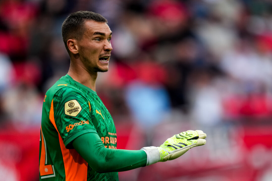 Matej Kovar tegen FC Twente