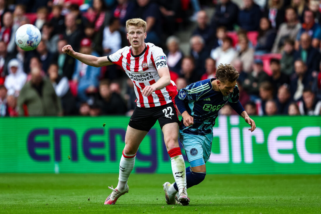 Jerdy Schouten tegen Ajax