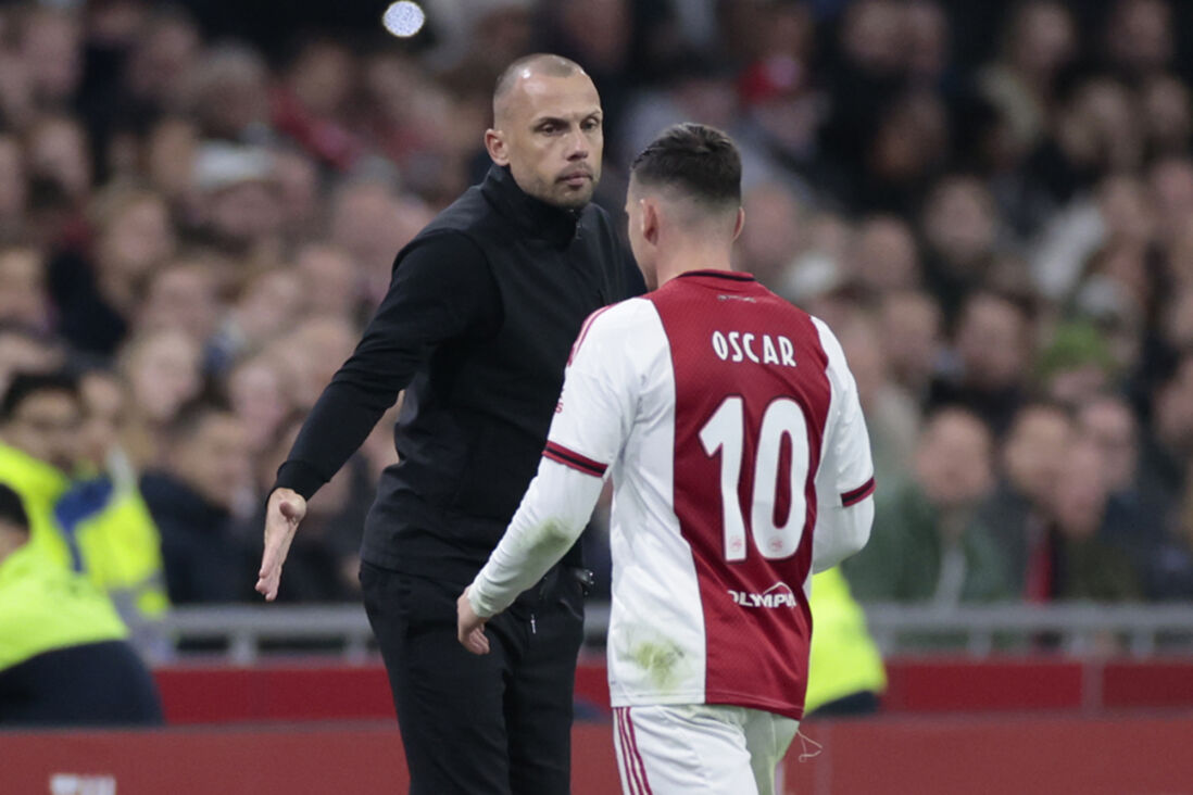 Oscar Gloukh en John Heitinga