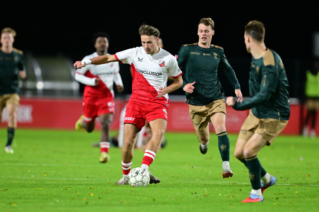 Jesse van de Haar tegen TOP Oss