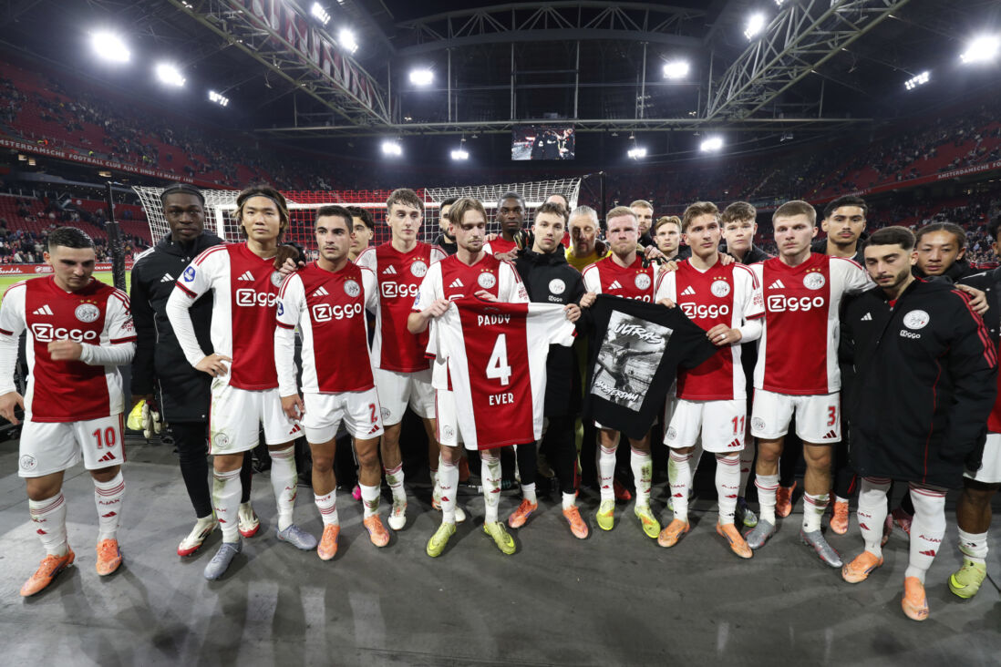 Eerbetoon aan de overleden Patrick Overeem