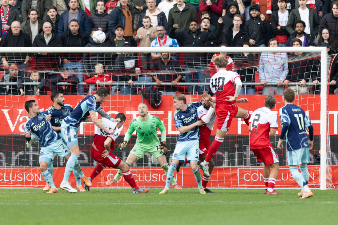 Matisse Didden kopt raak voor FC Utrecht tegen Ajax