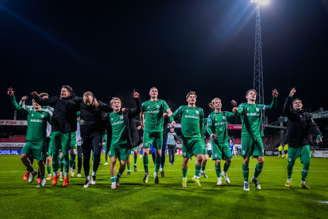 FC Groningen viert feest bij Excelsior