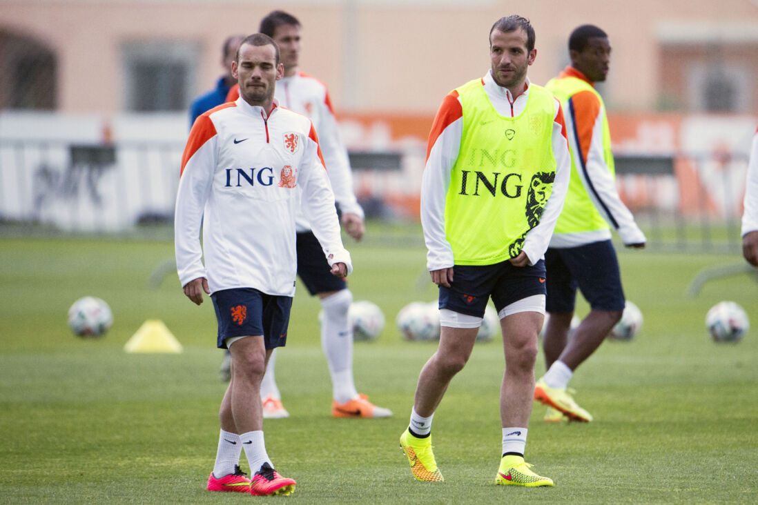 Wesley Sneijder en Rafael van der Vaart bij Oranje